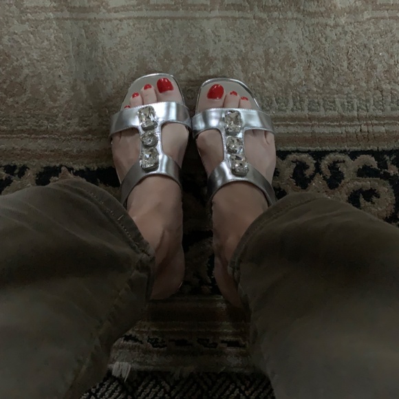 J Crew silver flat sandals with jewel feature - Picture 4 of 6